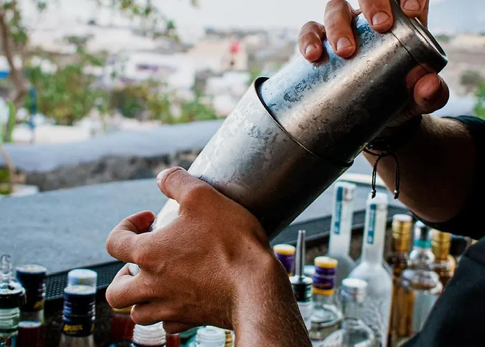 Argo Village ثيرا