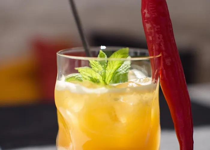 Argo Village ثيرا